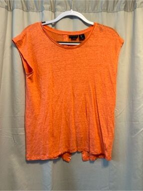 Tahari Bright Orange Short Sleeve Tee